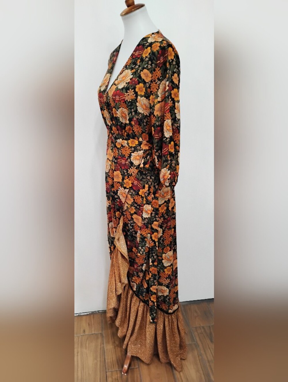 VINTAGE FARM RIO WRAP DRESS WITH LEOPARD RUFFLE HEM - Picture 9 of 14